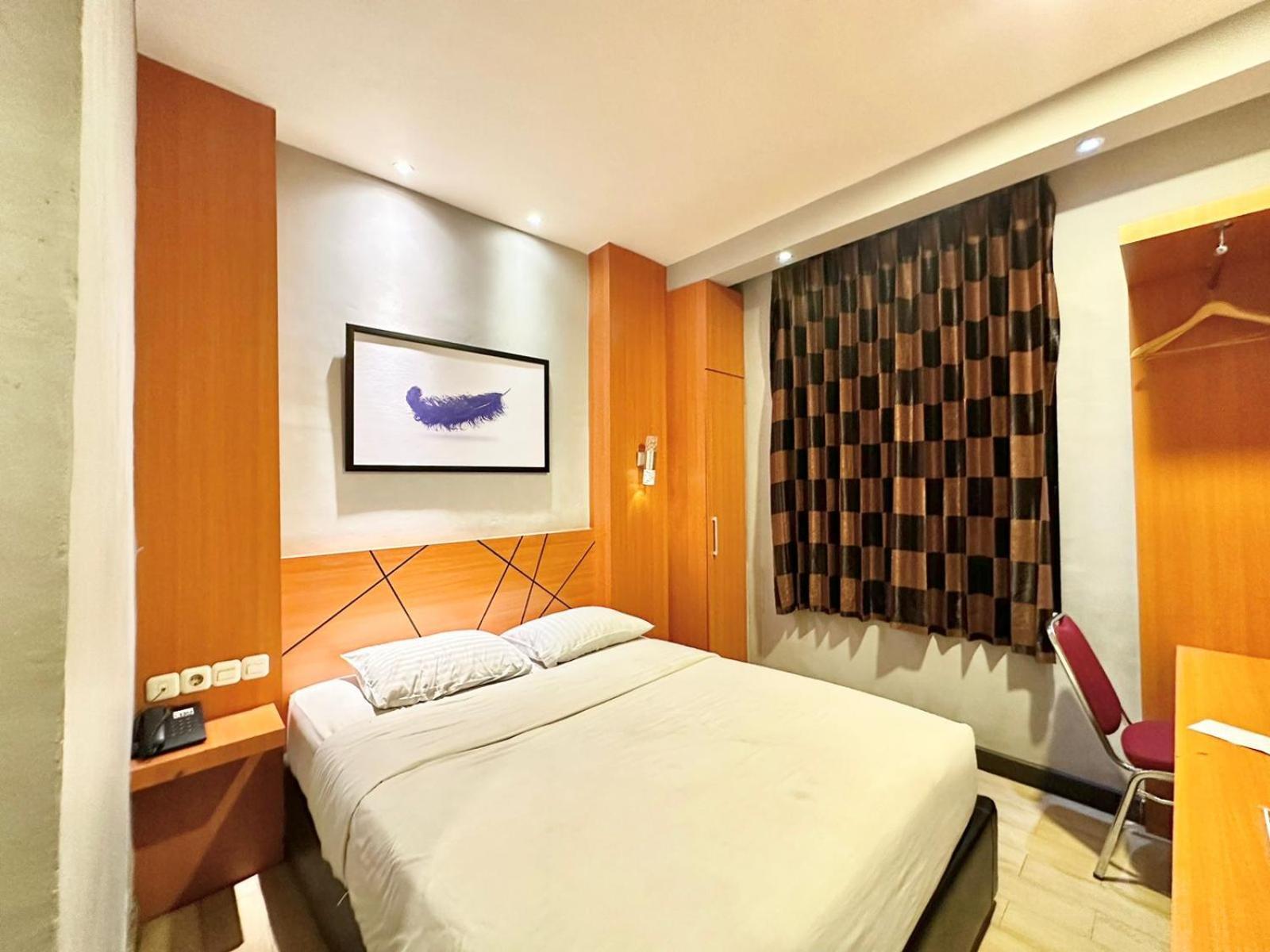My Home Hotel Pontianak Dış mekan fotoğraf
