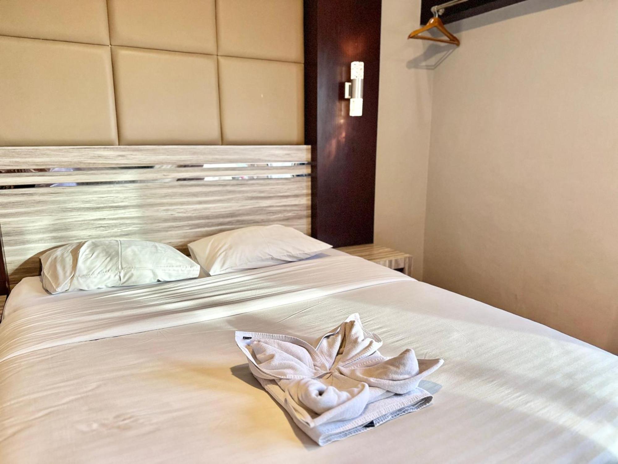 My Home Hotel Pontianak Dış mekan fotoğraf