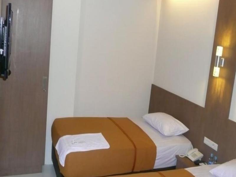 My Home Hotel Pontianak Dış mekan fotoğraf